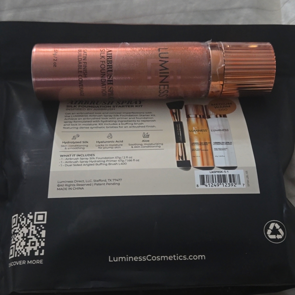 Lumisess cosmetics